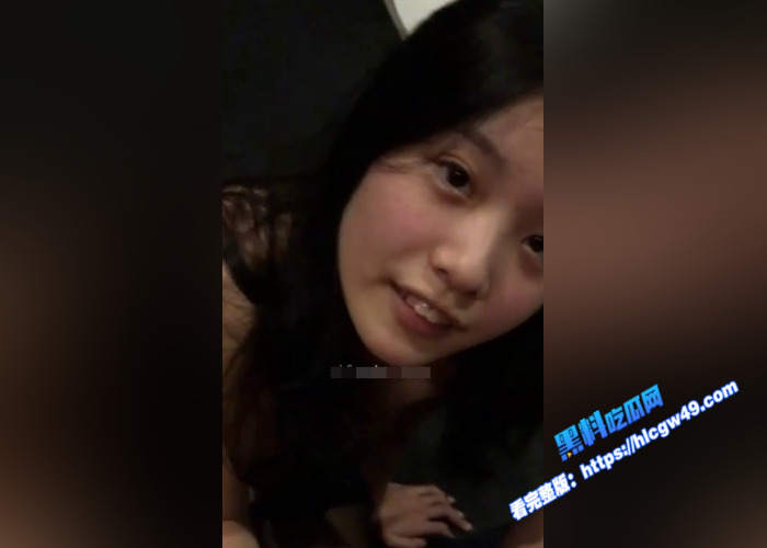 极品反差婊 和男友打炮视频流出 粉嫩蜜穴不停自慰 超一流口活技术 最后直接射到身上 骚气十足6