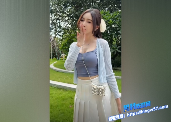 秀人网招牌模特 王馨瑶 超大尺度视频被曝光,直接给大家展示蜜蜡脱毛,小穴是真的粉 13 秀人网招牌模特 王馨瑶 超大尺度视频被曝光,直接给大家展示蜜蜡脱毛,小穴是真的粉 13