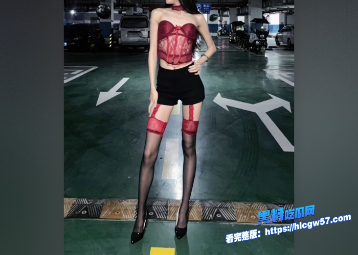 推特高人气反差女神鹿苑户外和粉丝露出车震口交啪啪各种骚话淫语不断对白超精彩 图 51