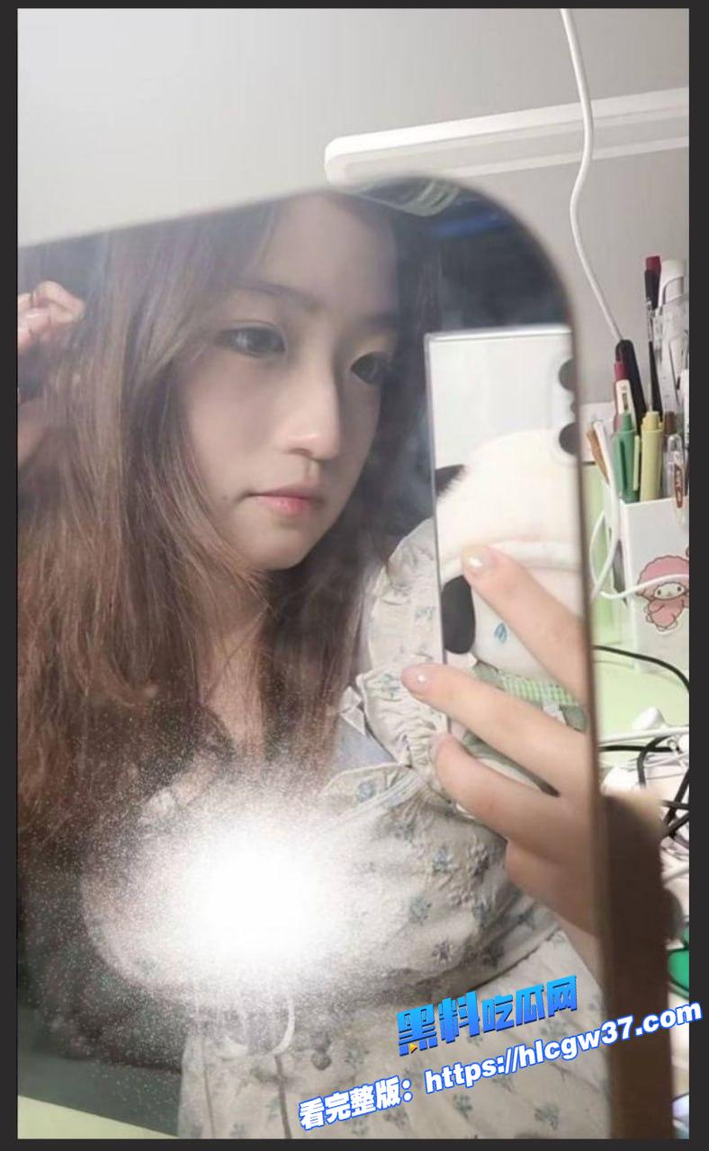 柳州职业技术学院 韦闫妮 被学长PUA放学带去开房 床上化身母狗 果然眼镜妹是最反差的!3.jpg 柳州职业技术学院 韦闫妮 被学长PUA放学带去开房 床上化身母狗 果然眼镜妹是最反差的!3.jpg