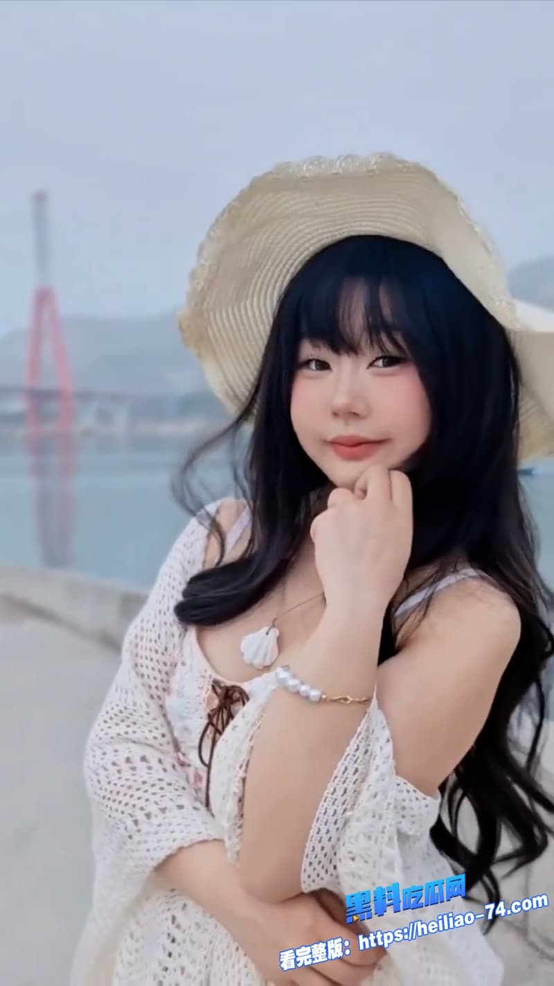 瓜友投稿微胖可爱学生妹和男友自拍性爱视频曝光露脸口交的样子属实太反差12 瓜友投稿微胖可爱学生妹和男友自拍性爱视频曝光露脸口交的样子属实太反差12