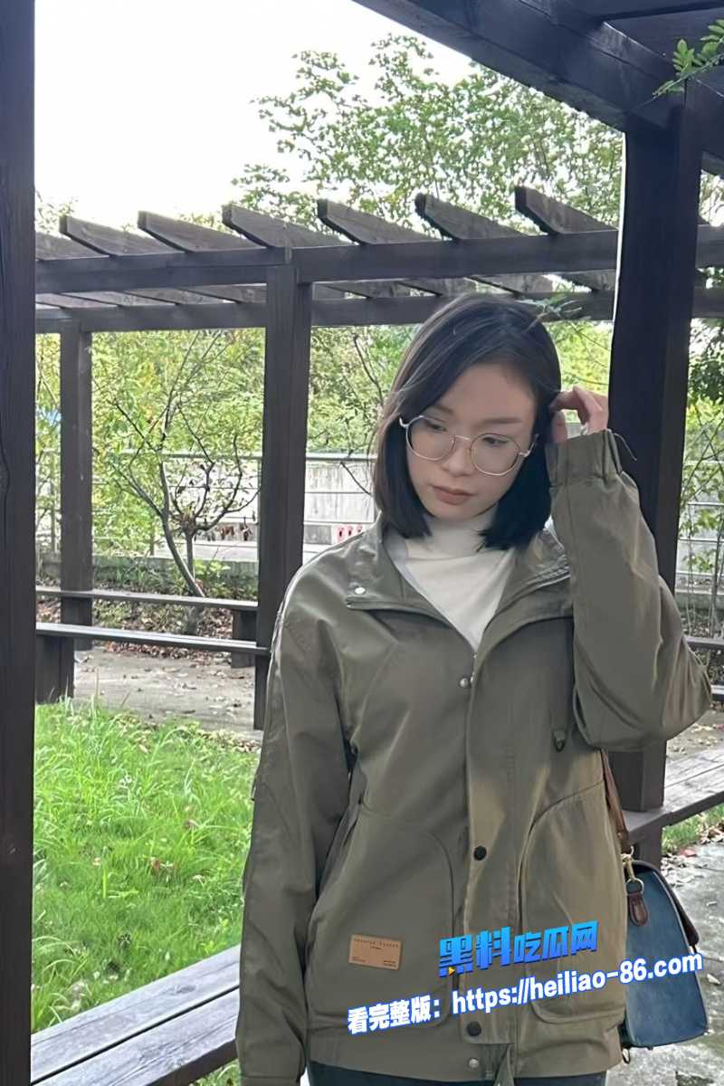 南京交职三好学生 周婉琳 私下变极品露出母狗 乖乖女校委户外全裸自拍太骚了!7 南京交职三好学生 周婉琳 私下变极品露出母狗 乖乖女校委户外全裸自拍太骚了!7