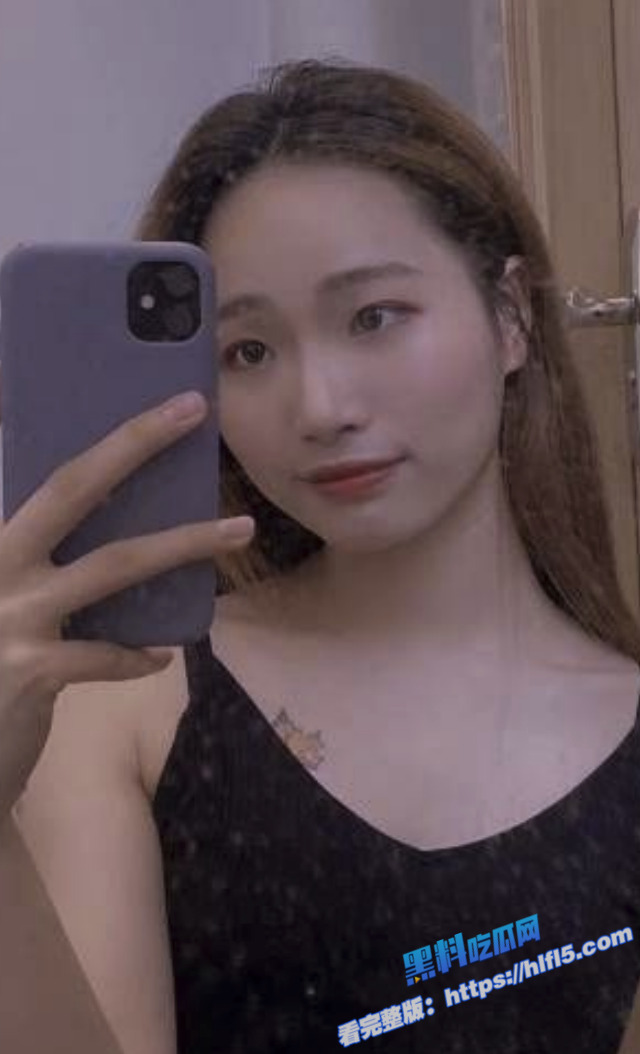 长腿反差婊叫着别插了 快舔我小穴 果然从面相上面就能看出是顶级反差婊1