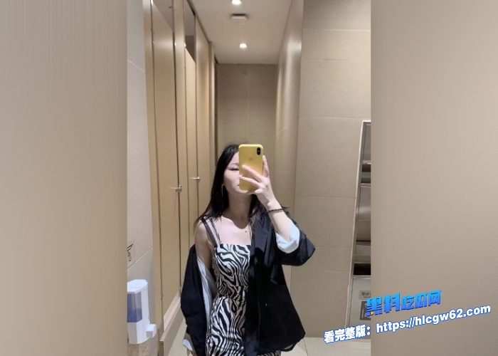 浙江温州02年小少妇朱巧艳出轨视频曝光喜欢给老公戴绿帽的婊子被多人内射过喜欢扣自己骚逼取悦单男 图2 浙江温州02年小少妇朱巧艳出轨视频曝光喜欢给老公戴绿帽的婊子被多人内射过喜欢扣自己骚逼取悦单男 图2