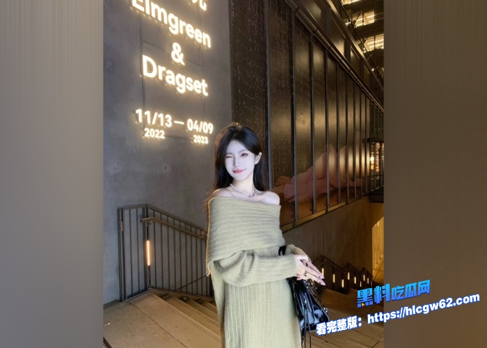 上海绿帽媚黑夫妻自曝美艳娇妻被黑鬼爆操视频只有黑爹的鸡巴才能满足老婆自己边看边在一旁无能打飞机 图6 上海绿帽媚黑夫妻自曝美艳娇妻被黑鬼爆操视频只有黑爹的鸡巴才能满足老婆自己边看边在一旁无能打飞机 图6