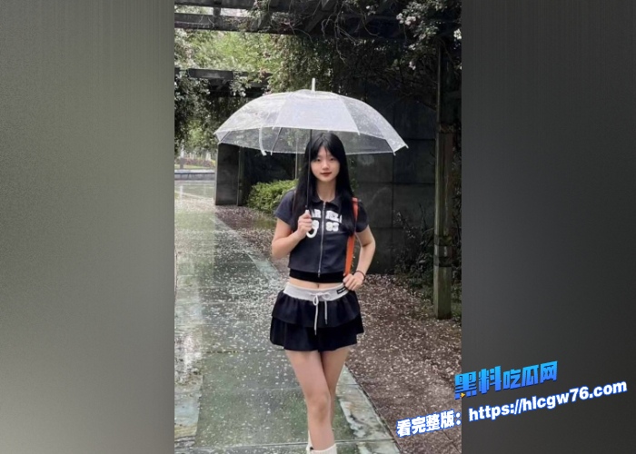 四川抖音舞蹈小网红梁柳金主粉丝重金定制裸舞完整视频曝光虽然贫乳但是身姿妖娆肤白貌美看的过瘾啊 图1