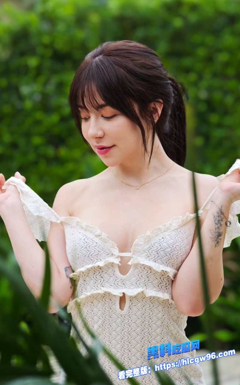 欧亚混血顶级女神LunaLovekiss女同私密视频炸裂流出3