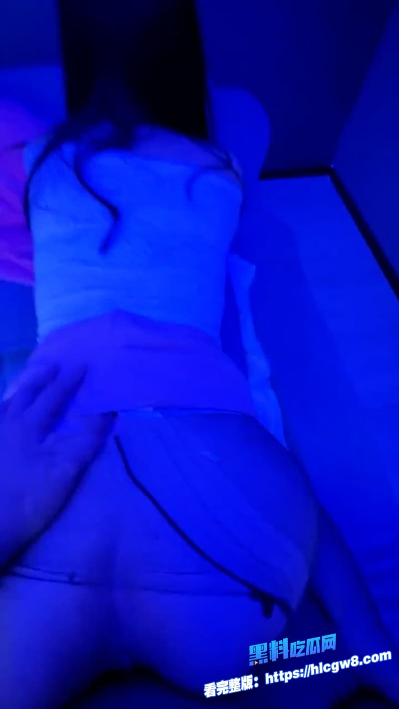 海角足浴店姐姐体验技师日常巨乳易发情体质遭无情内射这活干不下去只能回家生猴子4