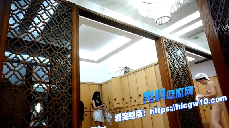 温泉会所偷拍曝光国内洗浴中心偷拍清纯学妹熟女御姐雾气朦胧里全裸窥视10 温泉会所偷拍曝光国内洗浴中心偷拍清纯学妹熟女御姐雾气朦胧里全裸窥视10
