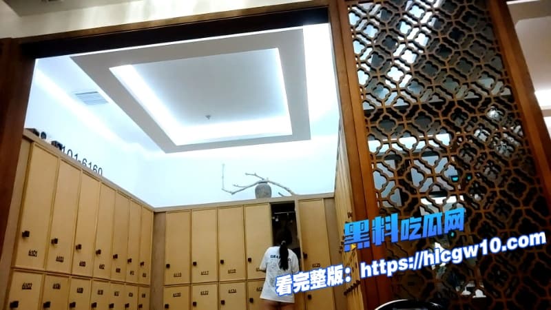 温泉会所偷拍曝光国内洗浴中心偷拍清纯学妹熟女御姐雾气朦胧里全裸窥视11 温泉会所偷拍曝光国内洗浴中心偷拍清纯学妹熟女御姐雾气朦胧里全裸窥视11