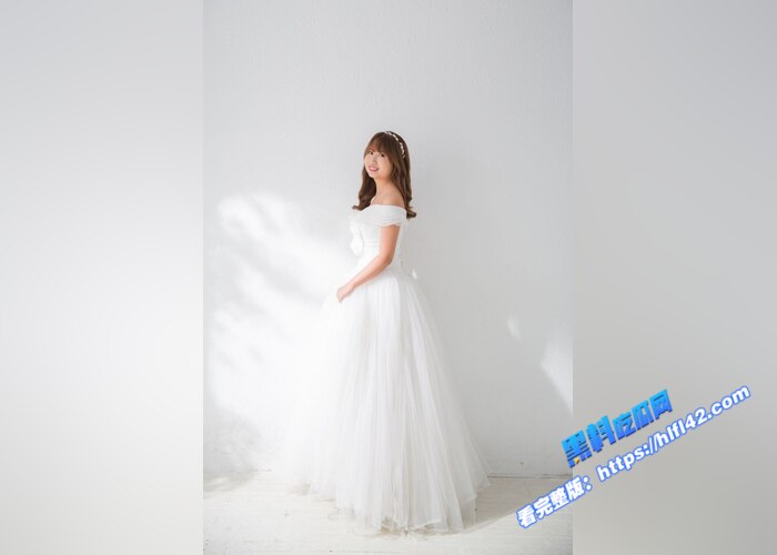 刚结婚不久的人妻少妇 可欣 被老公一顿调教 后入爆操她的蜜桃臀骚穴7