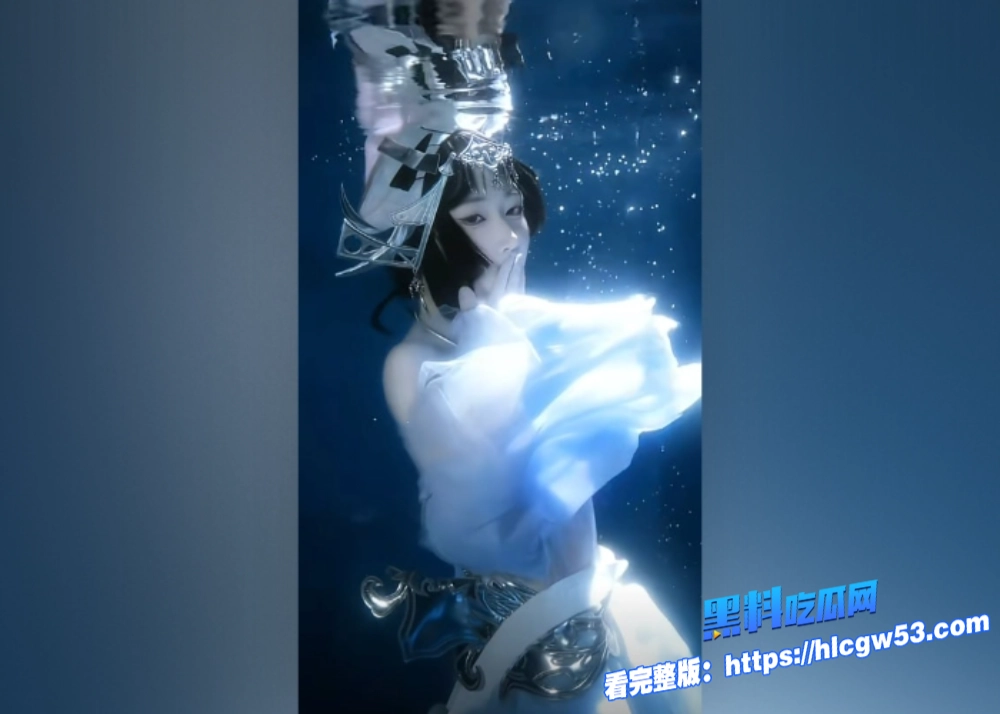 抖音370w网红小白nanno自曝线下训男视频完美露脸 1 抖音370w网红小白nanno自曝线下训男视频完美露脸 1