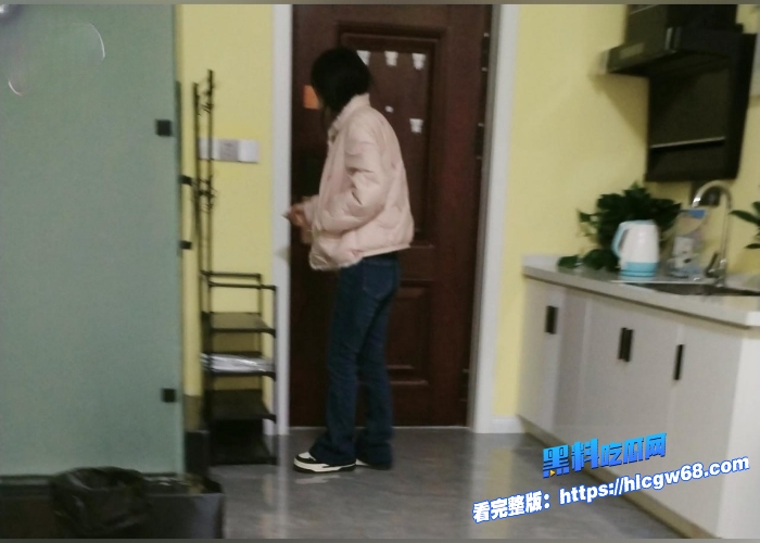 海角社区黑丝性感大嫂主动相约小叔子来家做爱聊天记录曝光直接被操的双手抓紧床单骚叫震天避孕套最后都掉逼里了 1 海角社区黑丝性感大嫂主动相约小叔子来家做爱聊天记录曝光直接被操的双手抓紧床单骚叫震天避孕套最后都掉逼里了 1