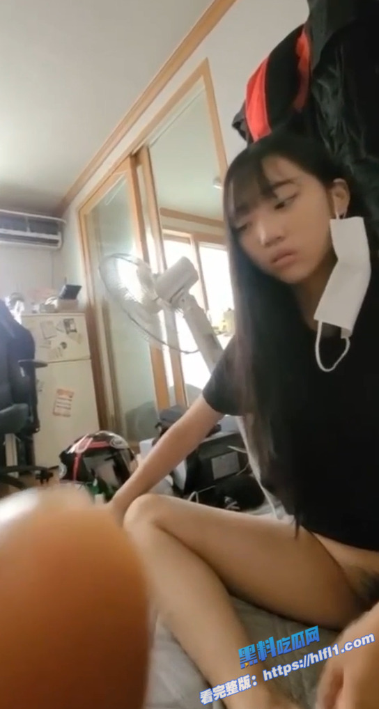 韩国女高中生 疫情期间上门用手脚口服侍大叔赚钱 不雅自拍视频泄漏！图7