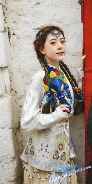 极品00后清纯反差女 帮男友口交激情啪啪视频流出 诱人雪白双乳 呻吟甜美诱人！1