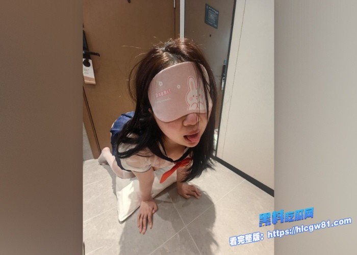 每日大赛之国庆约炮瓜友们都放假了难免会约炮或者跟女友在酒店来一场酣畅淋漓的大战欣赏一下别人做爱约炮全过程 图13