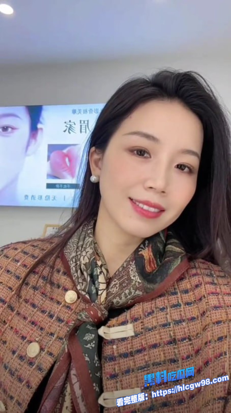 广东骚货少妇约炮情人视频曝光口交技术娴熟帮炮友深喉舔屌被调教成极品母狗4