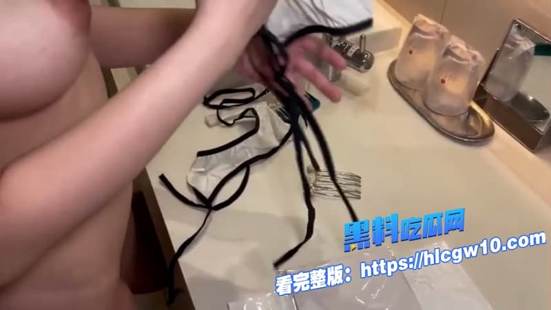 猛男巨根暴力抽插D罩杯大奶女友掐脖窒息后入高潮奶子狂抖呻吟超刺激1