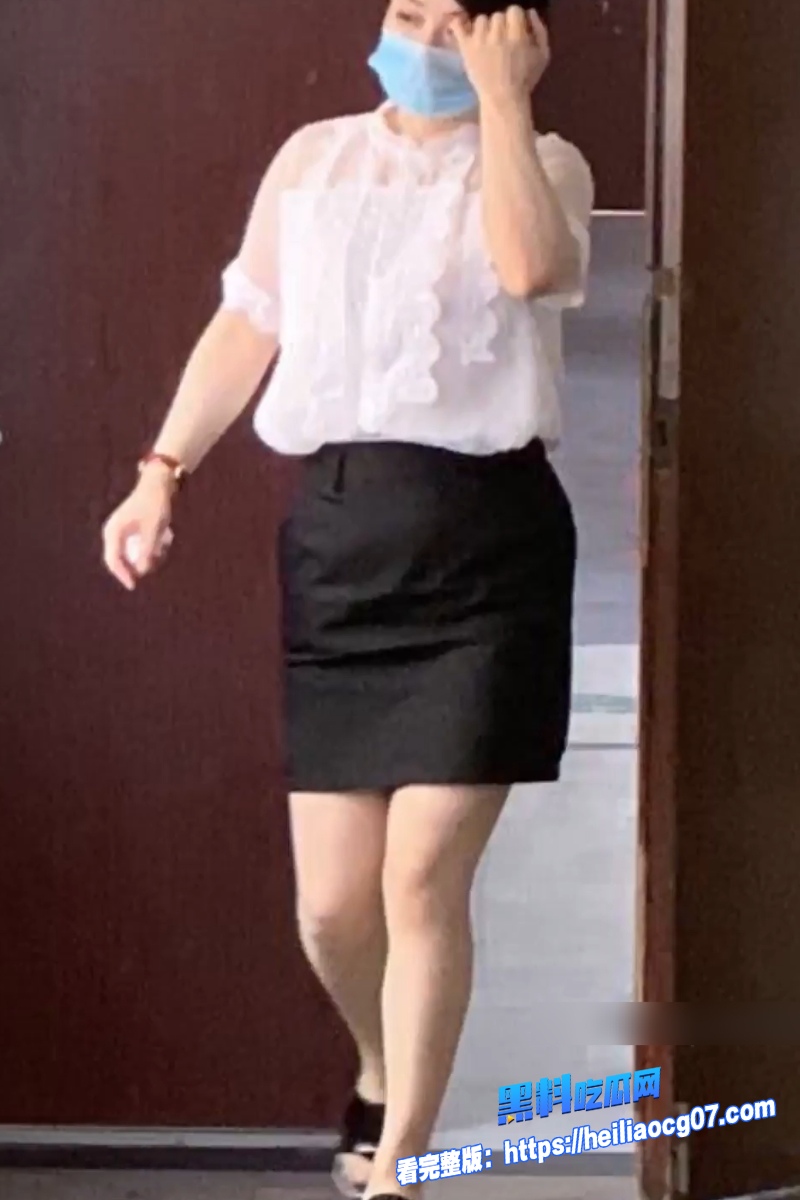厕所偷拍系列5 厕所偷拍系列5