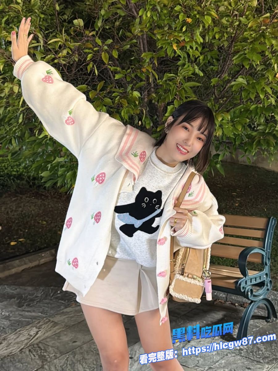 台湾超美网黄Vina3
