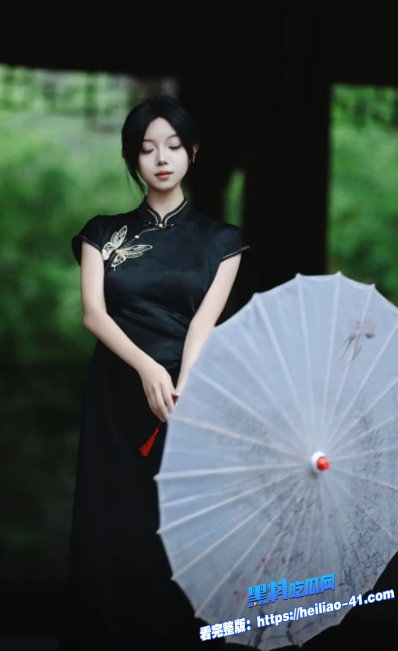 绝美尤物护士姐姐性爱视频流出身穿制服跪地深喉口交被无套后入爆操到骚穴外翻6 绝美尤物护士姐姐性爱视频流出身穿制服跪地深喉口交被无套后入爆操到骚穴外翻6