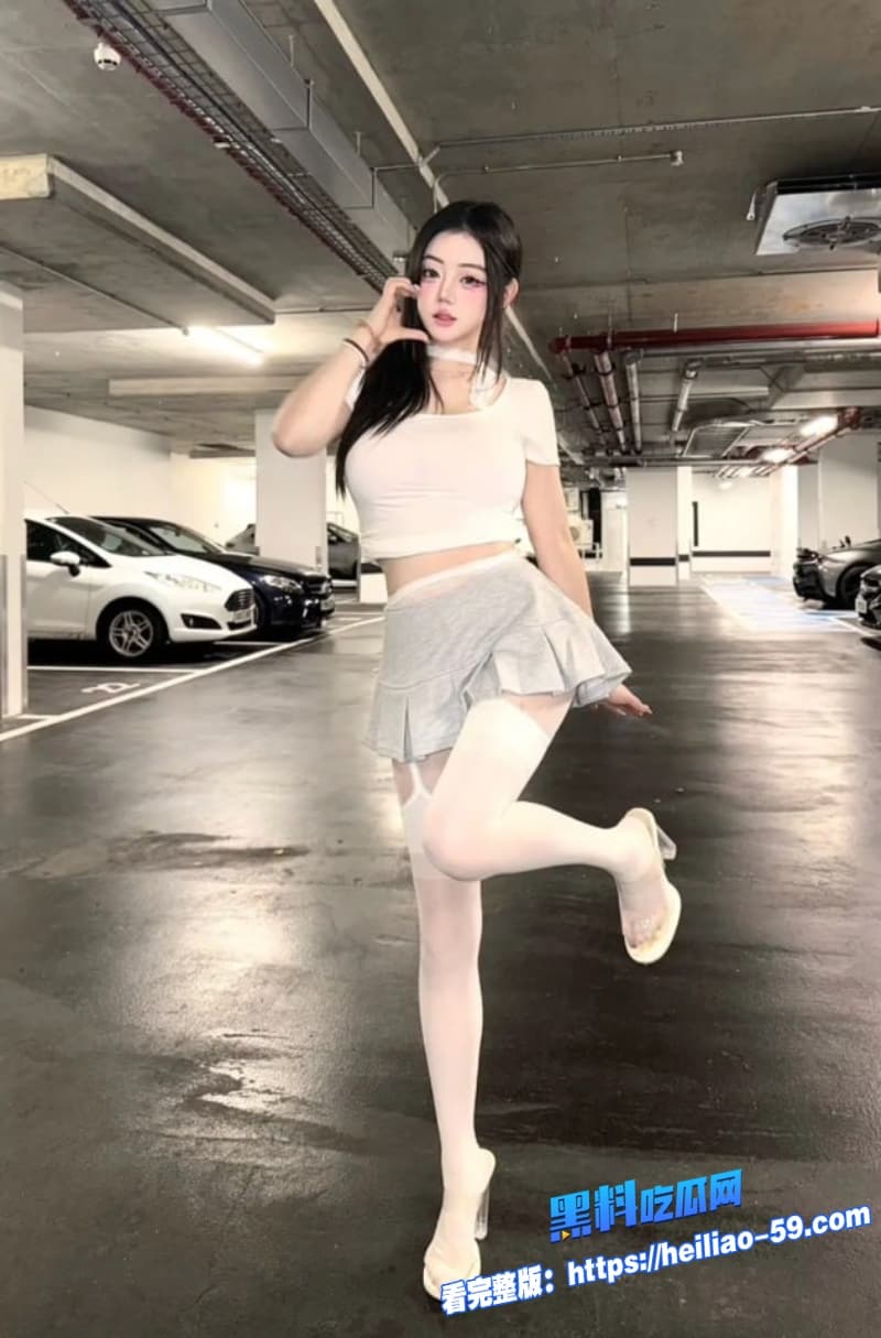 高颜值反差女神自拍视频流出身穿开裆白丝骑乘按摩棒疯狂摇动全程露脸骚话不断5 高颜值反差女神自拍视频流出身穿开裆白丝骑乘按摩棒疯狂摇动全程露脸骚话不断5