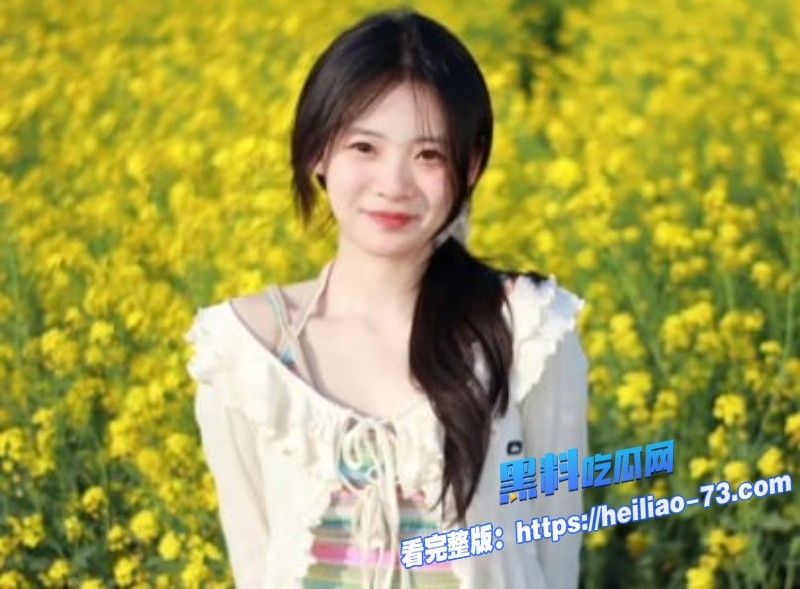 绿肚兜大学生女神被大叔男友无套猛操内粉嫩无毛骚穴爽到腿软叫不停3 绿肚兜大学生女神被大叔男友无套猛操内粉嫩无毛骚穴爽到腿软叫不停3