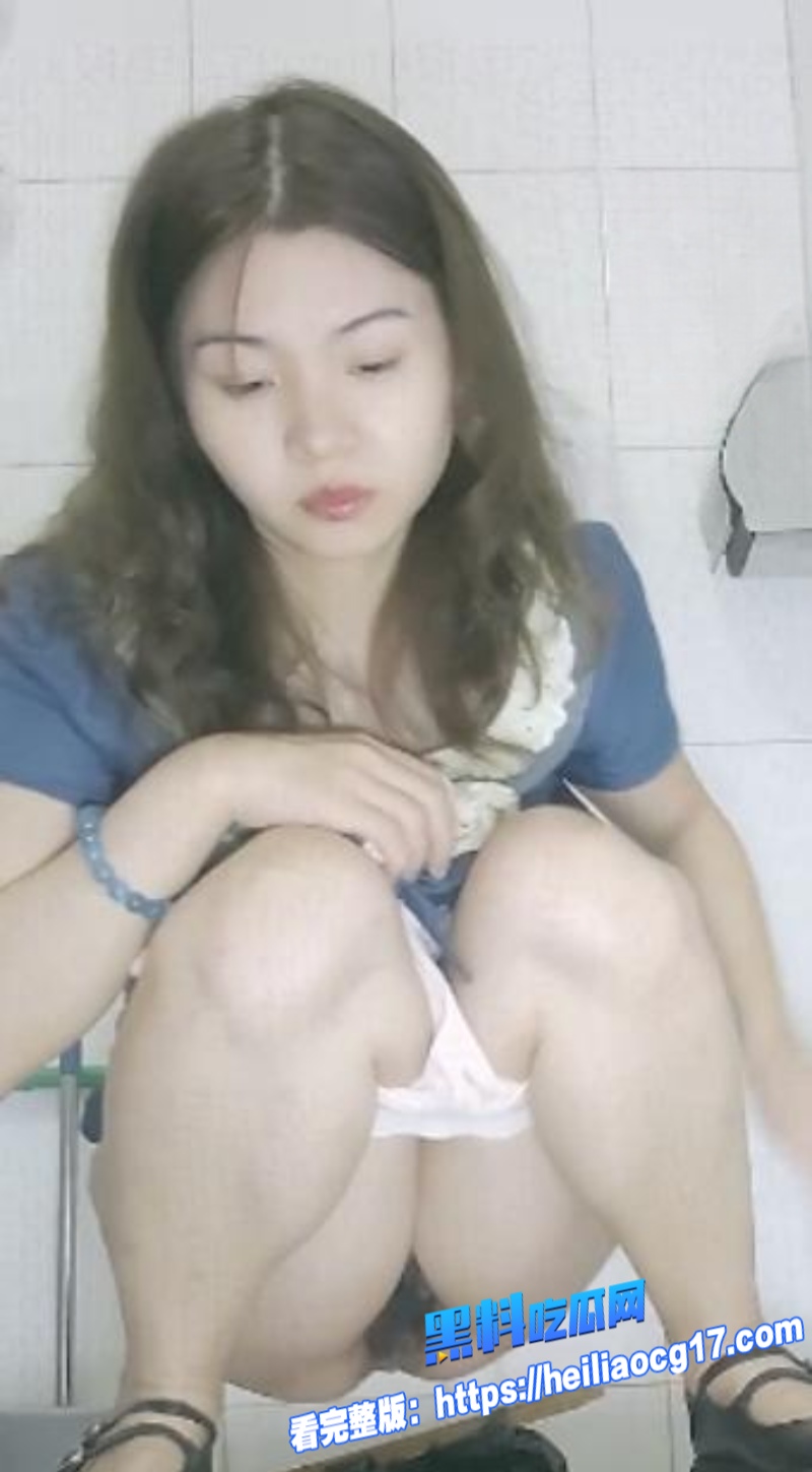 公共厕所偷拍1