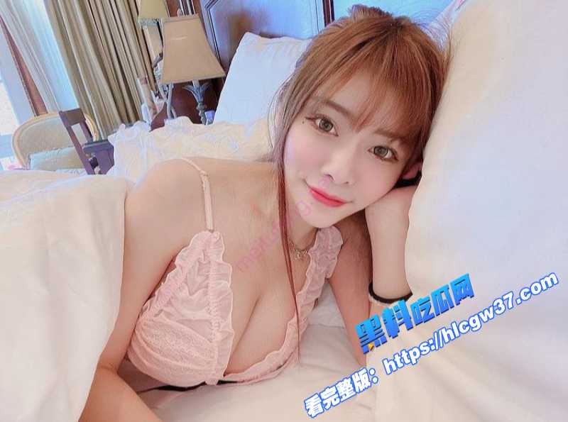 美女网红 咪咪 自拍私密视频勾引金主爸爸 精致小蜜穴一览无余！ 31