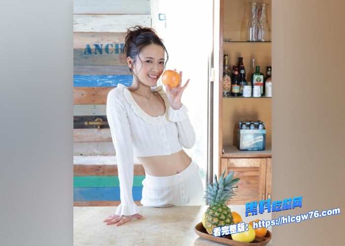 黑料解说 终极绿帽为了升职主动贡献娇妻给领导 向井蓝图4WH700x500px