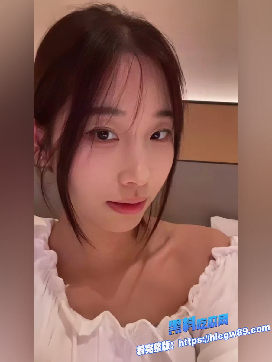 东北可爱大眼贫乳女大学生2