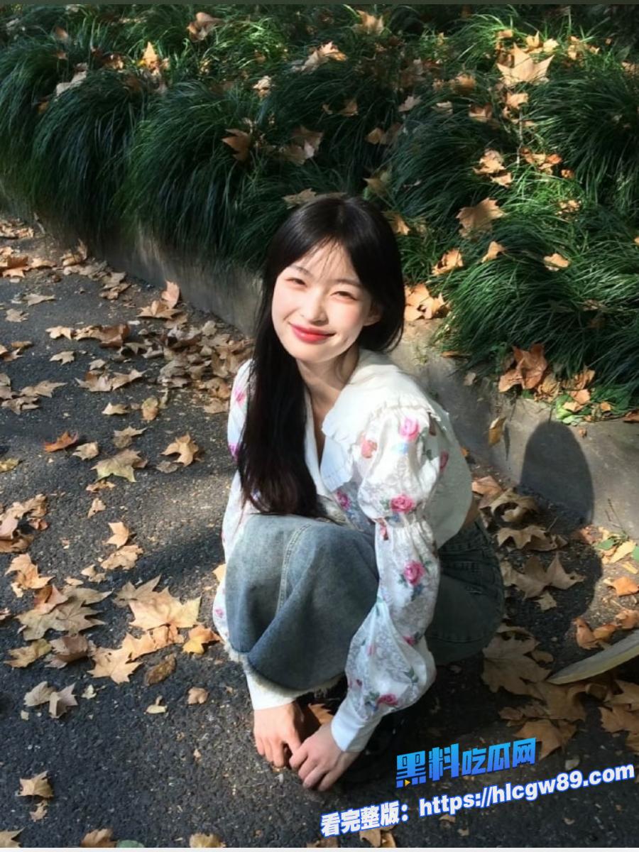 东北可爱大眼贫乳女大学生4