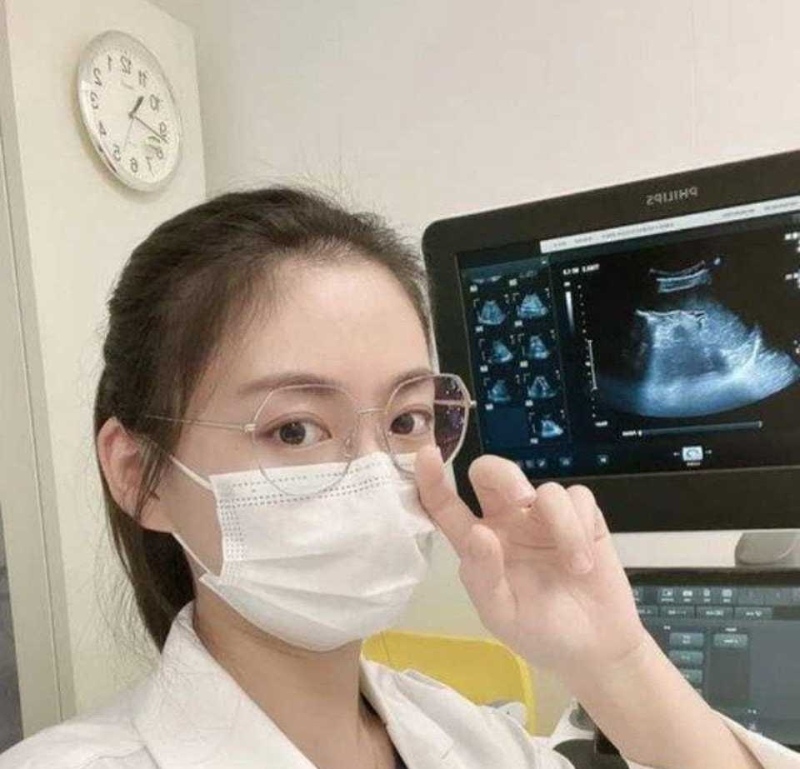 医院淫荡女医生陈悦琳1