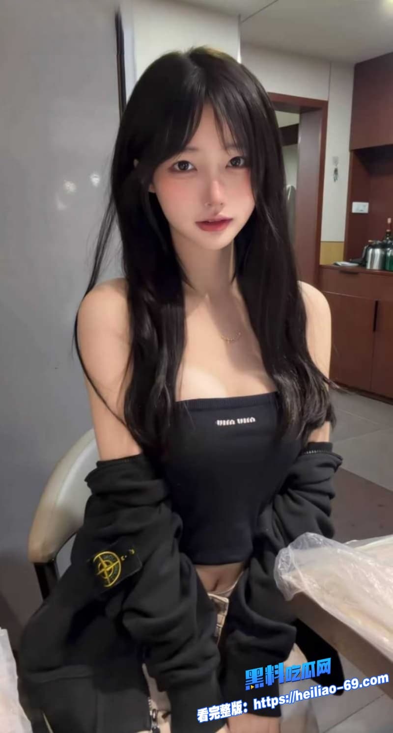 抖音133万清纯萝莉一只香下海了金主10万砸私拍女神白虎嫩穴全曝光5