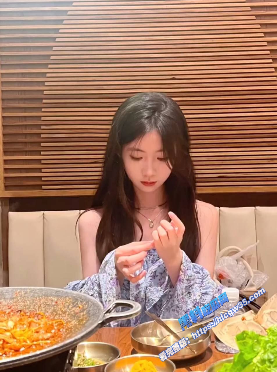 广州幼儿师范大专妹 陈敏仪 拜金女出轨脚踏三只船 被男友发现将聊天记录裸照视频曝光! 26 广州幼儿师范大专妹 陈敏仪 拜金女出轨脚踏三只船 被男友发现将聊天记录裸照视频曝光! 26