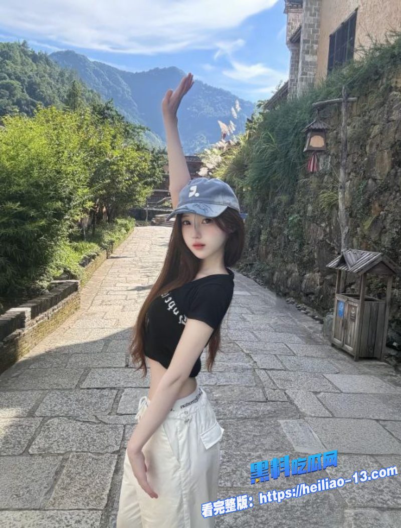 上海名媛孙芊琬被富豪金主包养每天穿情趣女仆装跪地伺候金主爸爸2 上海名媛孙芊琬被富豪金主包养每天穿情趣女仆装跪地伺候金主爸爸2