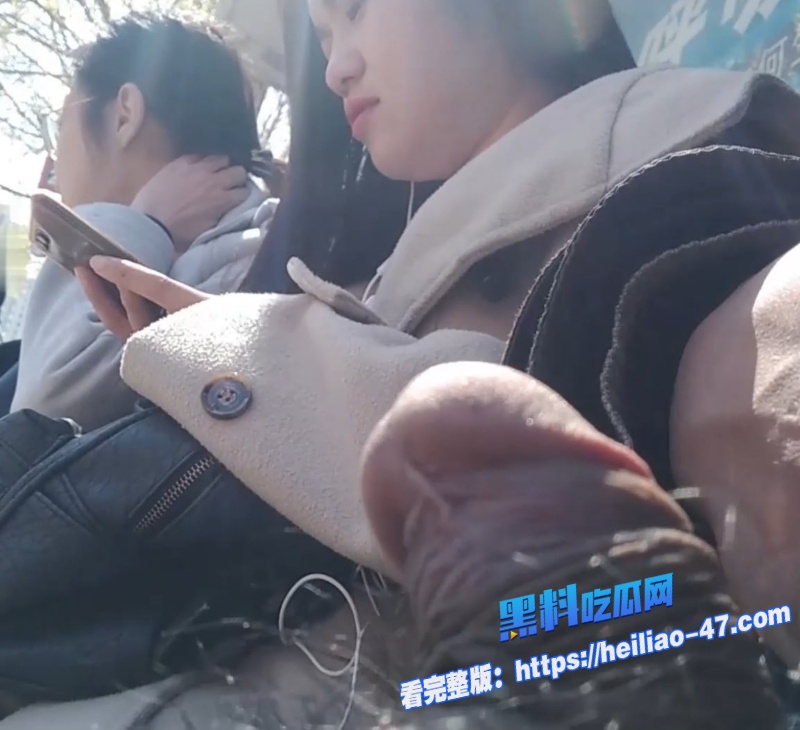 超刺激黑虎街射地铁跟踪各种美女掏鸡巴顶臀狂射揩油摸屁股精液射鞋里2 超刺激黑虎街射地铁跟踪各种美女掏鸡巴顶臀狂射揩油摸屁股精液射鞋里2