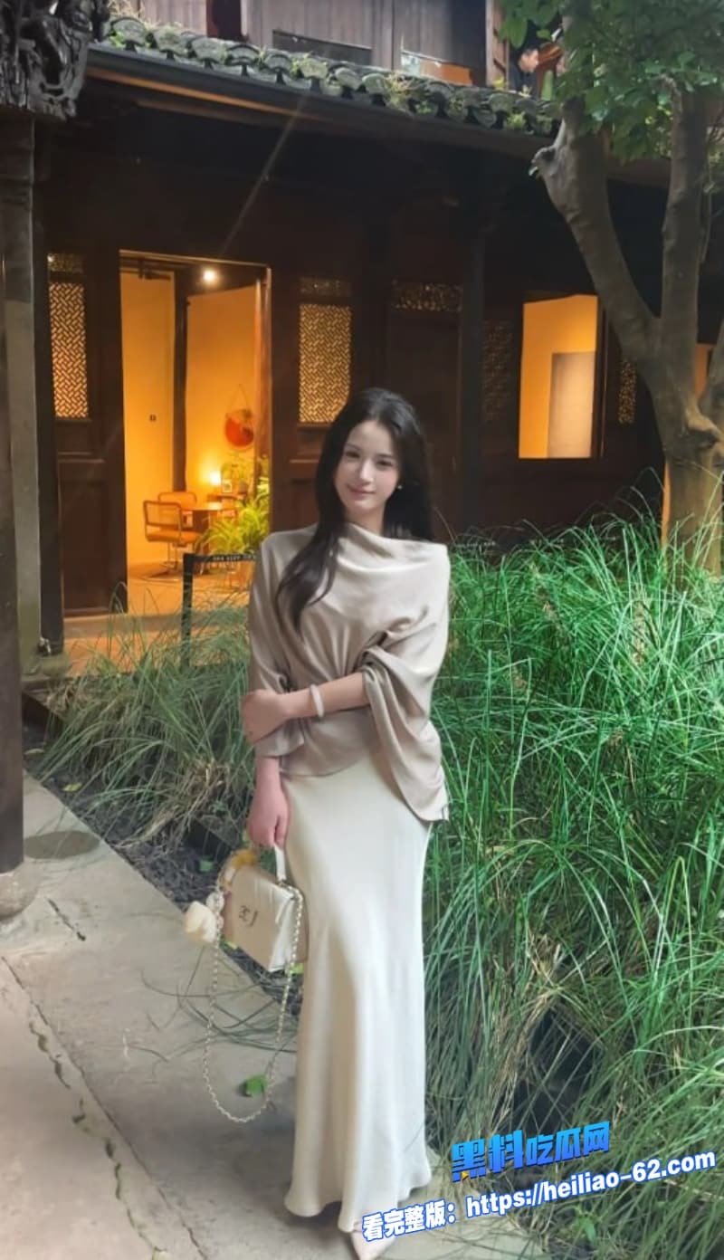 兄弟调教好母狗后直接送推特大神玩全程摄影记录纯纯绿帽现场啊3