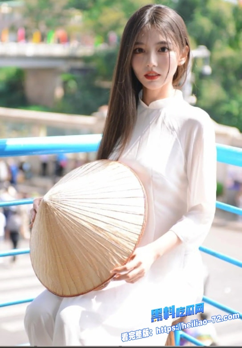 艺术学院黑丝长靴女友沙发上主动骑乘后入内射1 艺术学院黑丝长靴女友沙发上主动骑乘后入内射1