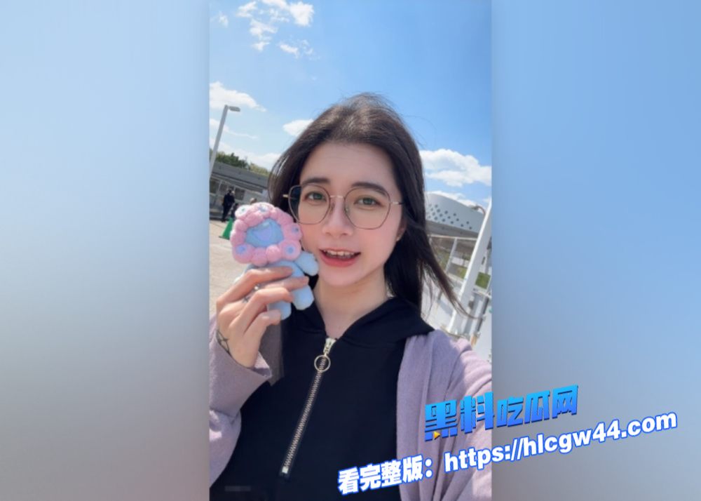 极品香港福利姬一对一巨乳特别好看生活照清纯没想到一对一能骚到自慰 7