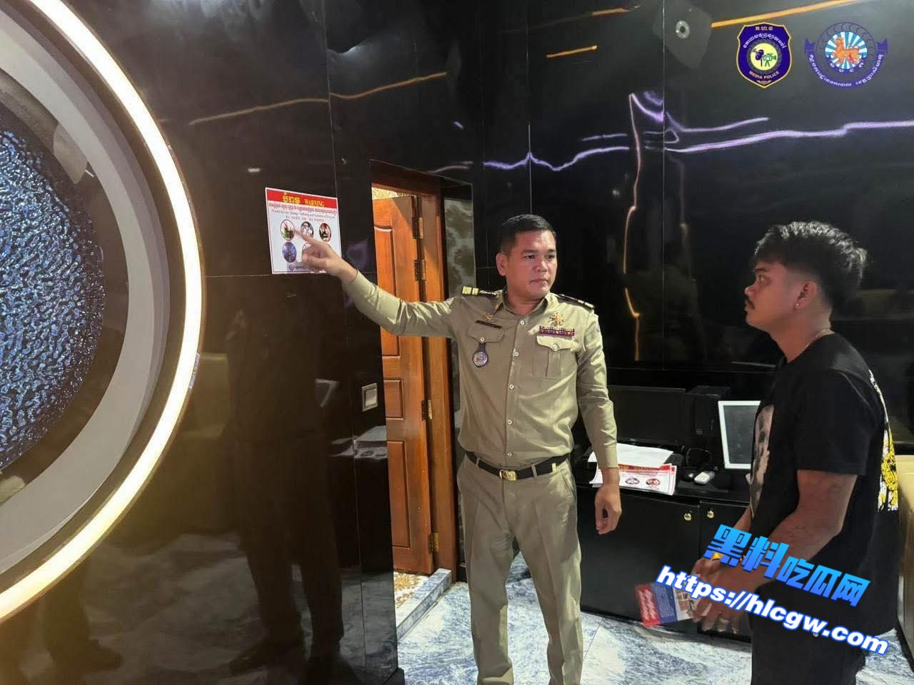 西港警方深入KTV现场进行禁毒宣传!04 西港警方深入KTV现场进行禁毒宣传!04