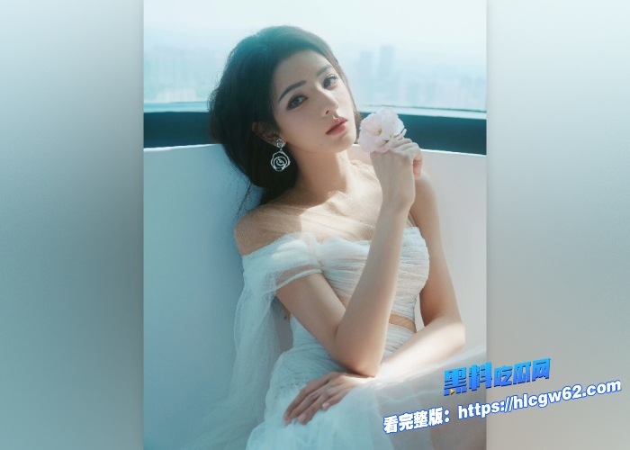 新晋内娱小花王思聪前女友张予曦剧情演绎拴着绳子把男人骑在胯下尽情的玩弄全身乳液推油服务 图4