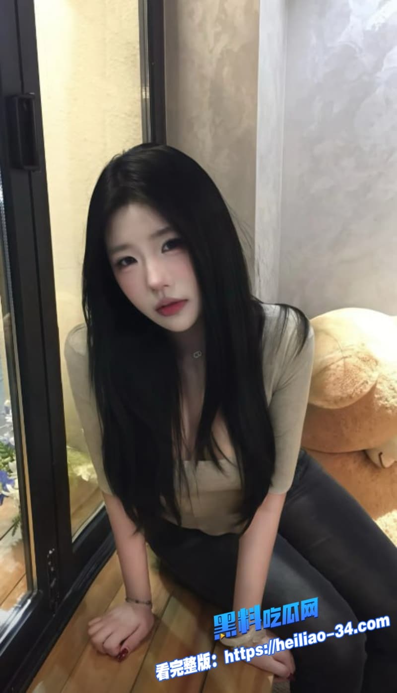 高颜值蜜桃臀女神和男友私拍视频流出馒头奶白虎逼眼神又纯又欲真的顶不住三分钟就想缴械 6