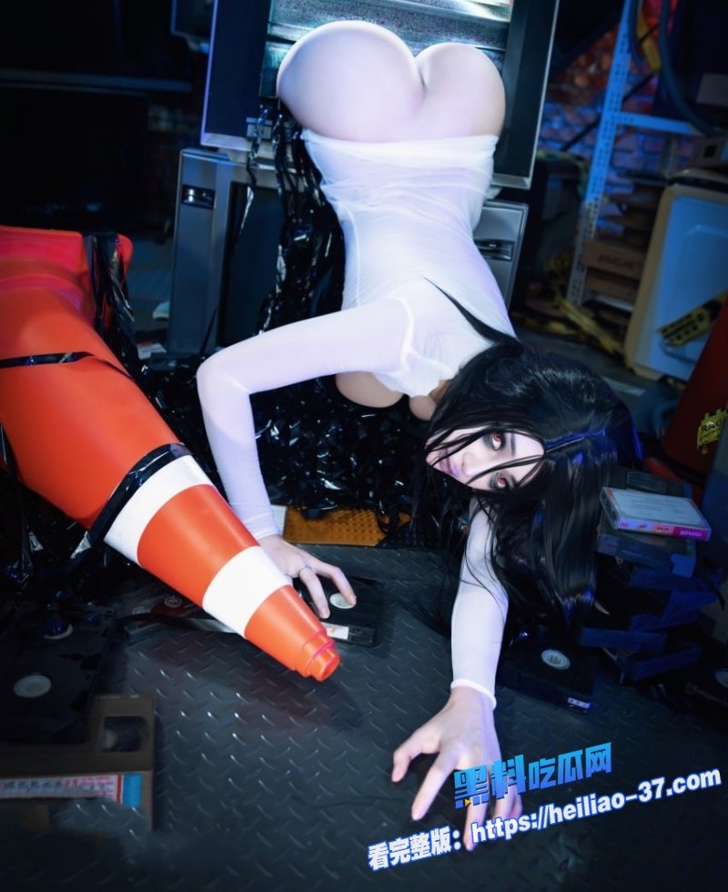 日本极品人气福利姬Byoru最新大尺度写真视频cos贞子黑长直鬼魅造型透视薄纱20