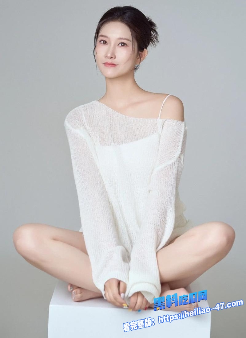 新婚不久的人妻背着老公玩3P双洞齐开疯狂排队内射太刺激这老婆你敢娶吗4 新婚不久的人妻背着老公玩3P双洞齐开疯狂排队内射太刺激这老婆你敢娶吗4