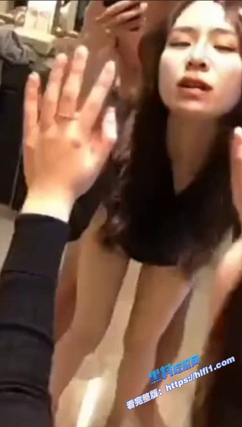 抖音著名美妆网红 阿丁儿百万了吗 美妆博主在镜子面前被气功大师按头爆操!8 抖音著名美妆网红 阿丁儿百万了吗 美妆博主在镜子面前被气功大师按头爆操!8
