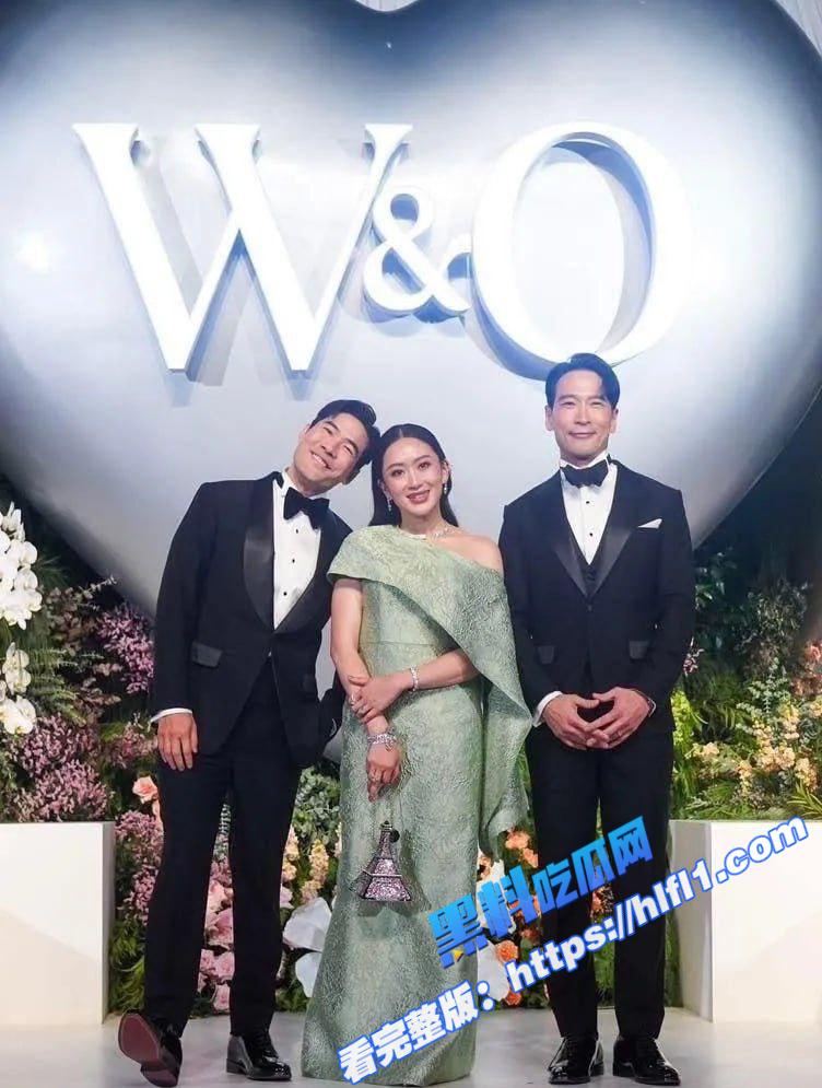 泰国资讯 泰国史上首次!总理亲自主持“ 男男世纪婚礼”,震撼全国! 图1 泰国资讯 泰国史上首次!总理亲自主持“ 男男世纪婚礼”,震撼全国! 图1