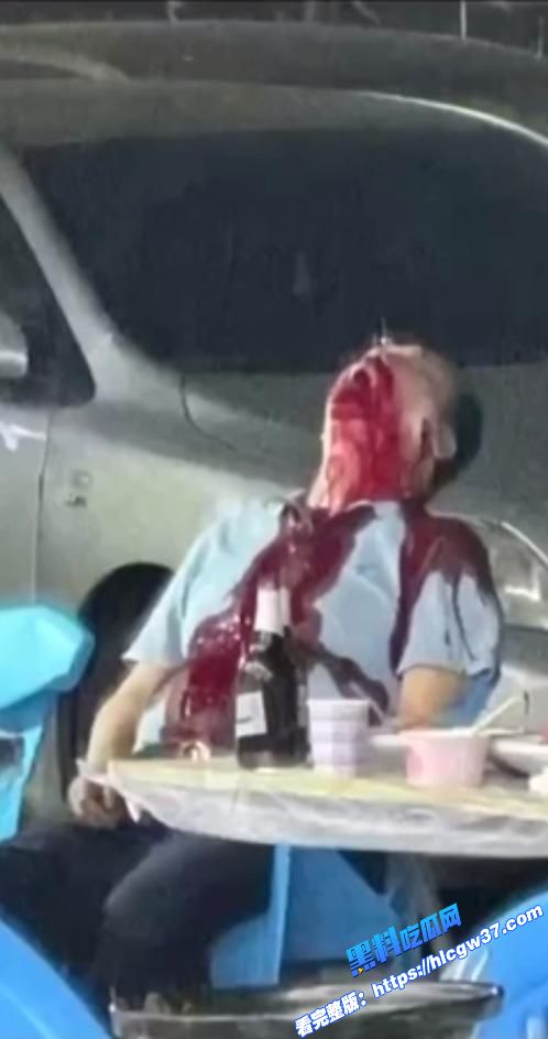 武汉硚口区崇仁路附近发生一起严重枪击事件 二死一伤 现场血腥状态惨不忍睹！图