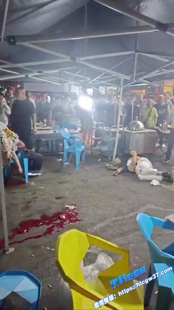 武汉硚口区崇仁路附近发生一起严重枪击事件 二死一伤 现场血腥状态惨不忍睹！图8