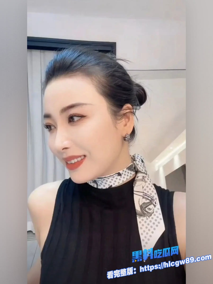 真实家庭乱伦淫荡妈妈骚穴5 真实家庭乱伦淫荡妈妈骚穴5